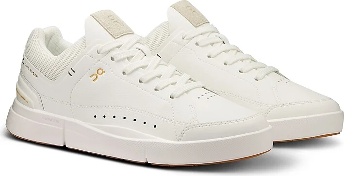 On Women's The Roger Centre Court Low Top Sneakers
