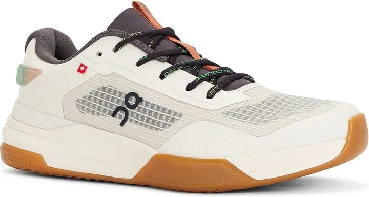 On x Z5 The Roger Advantage Sneaker in Cream - Image 2