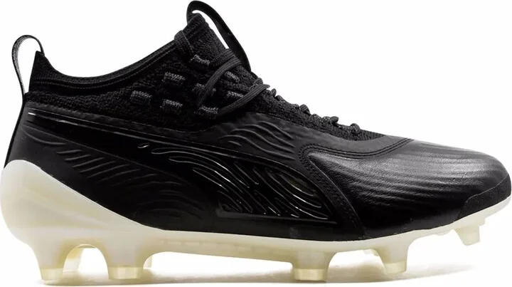 One 19.1 Firm Ground Artificial sneakers