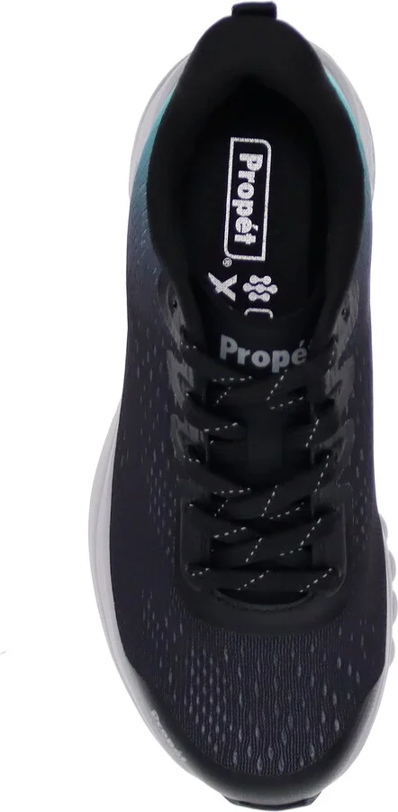 One Evolve Walking Sneaker - Image 4