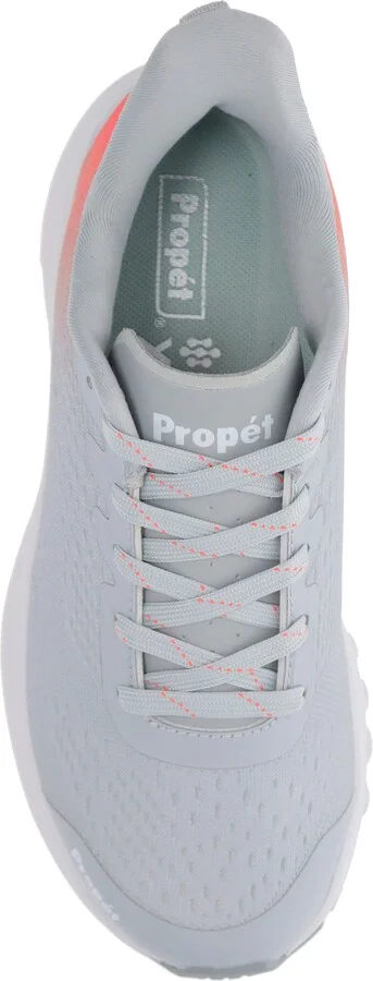 One Evolve Walking Sneaker - Image 11