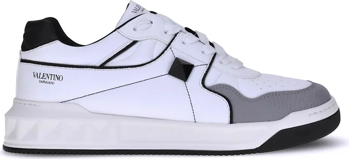 One Stud Low-top Sneakers