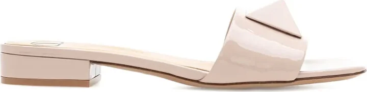 One Stud sandals