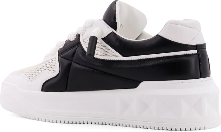 One Stud Valentino Garavani Leather Sneakers - Image 3