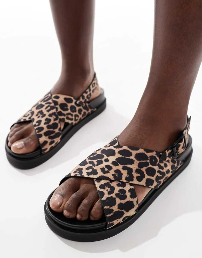 ONLY crossover sandals in leo print - Image 3