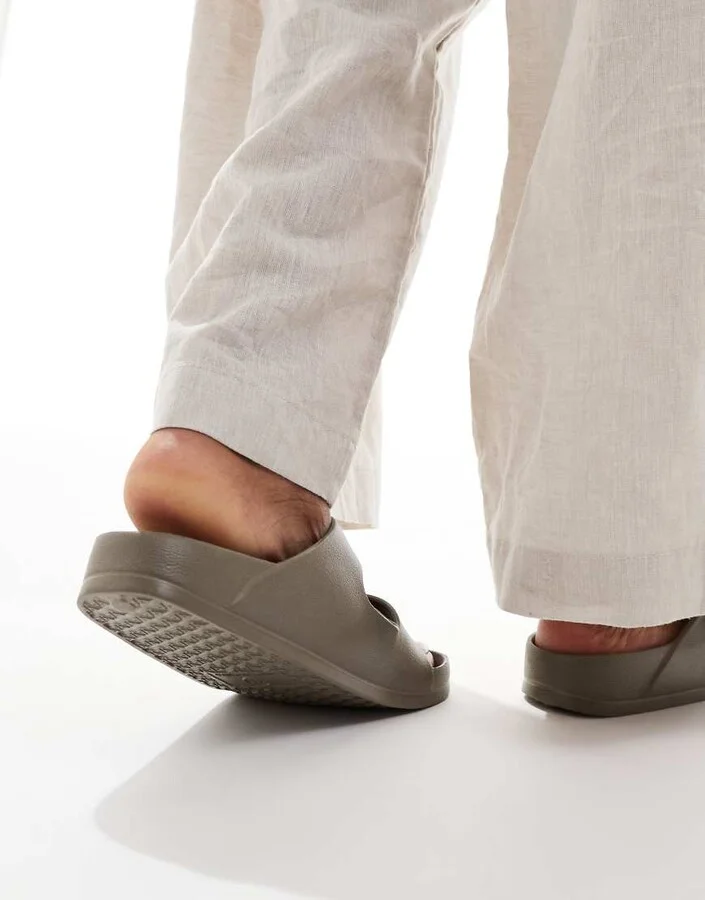 ONLY double strap sandals in light brown - Image 4