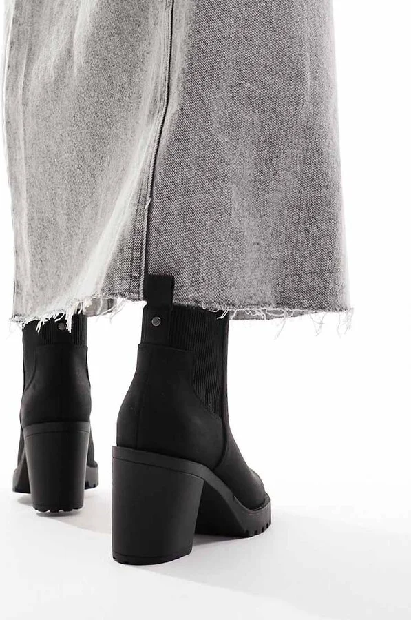 ONLY faux leather heeled boot in black - Image 3