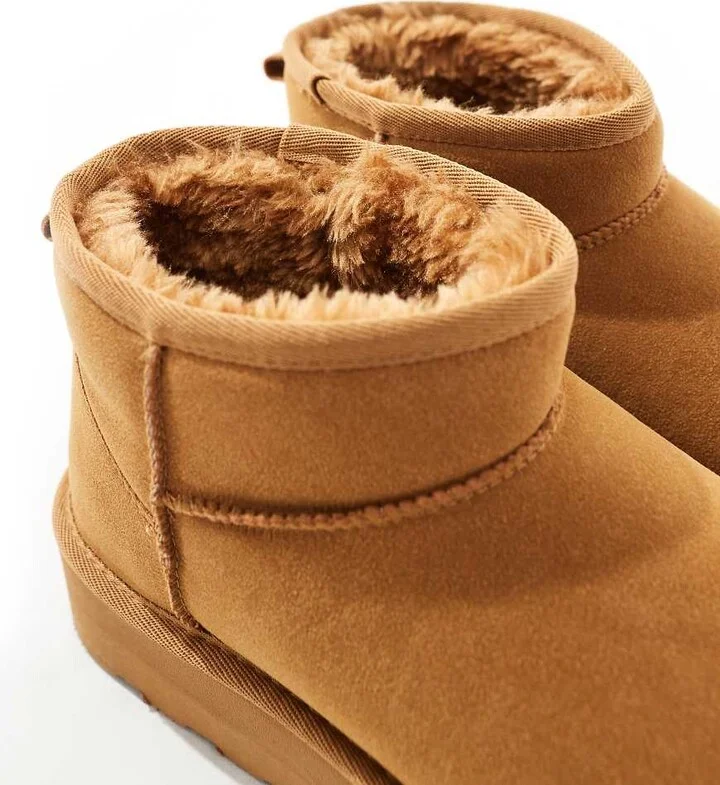 ONLY faux suede teddy lined boots in brown - Image 3