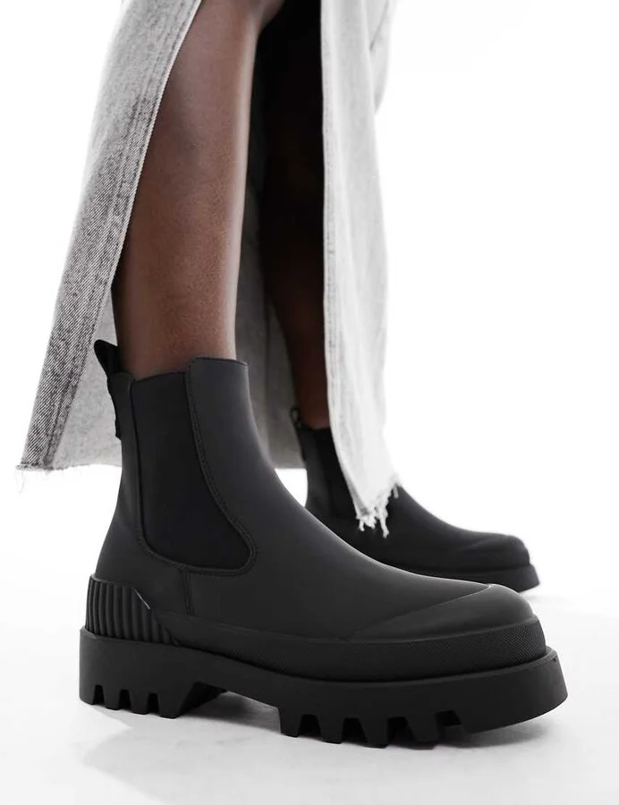 ONLY water resistant chunky platform boots in black - Image 3
