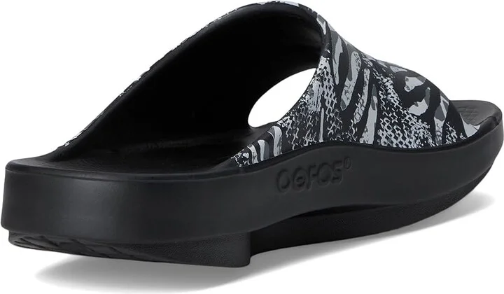 OOFOS Ooahh Limited Slide Shoes Combo Camo : Men's 6 - Women's 8 Medium - Image 4