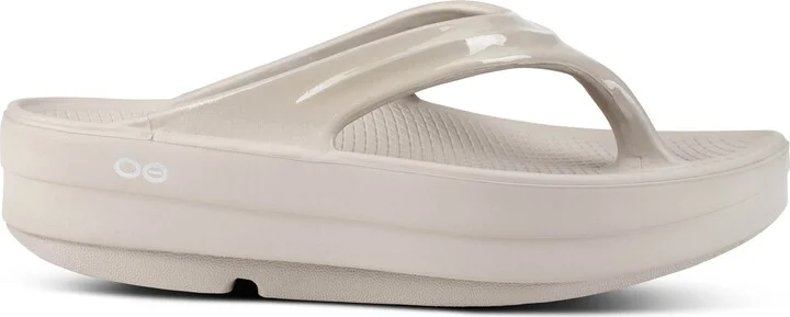 OOFOS OOmega OOlala Flip Flops