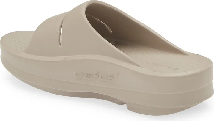 OOmega OOahh Slide Sandal - Image 9