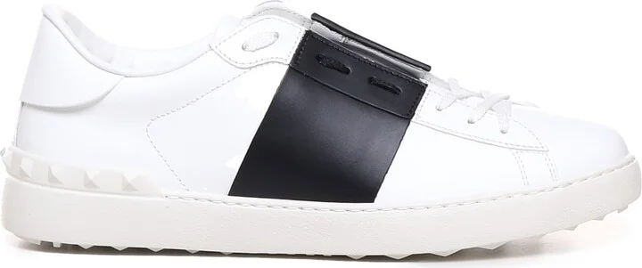 Open Sneakers