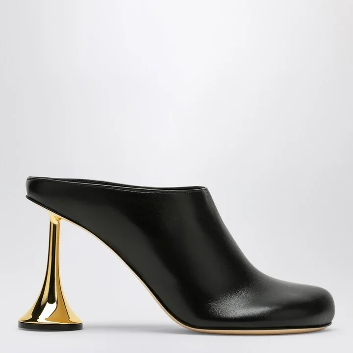 Orchestra Closed Mule Heel in black leather