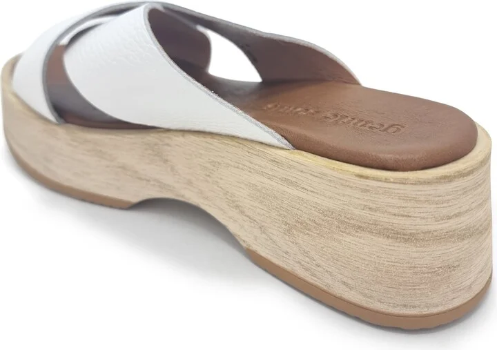 Orion Crisscross Platform Sandal - Image 2