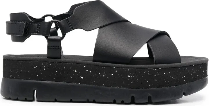 Oruga Up sandals