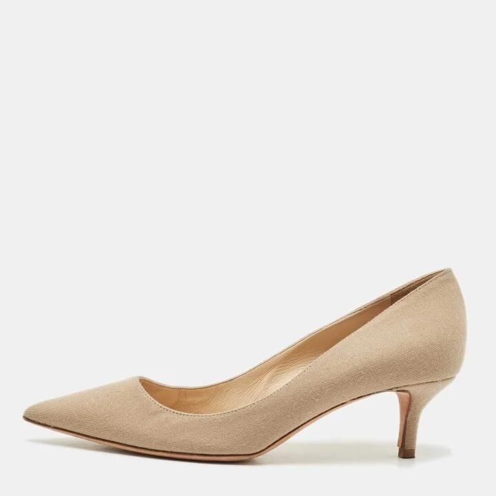 Oscar de la Renta Beige Canvas Pointed Toe Pumps Size 40