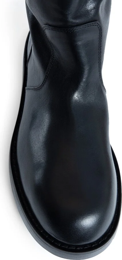 Osmo Boots in Grained Shiny Calfskin
