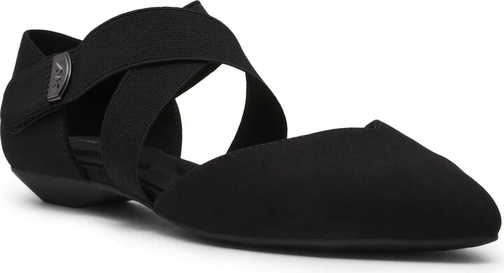 Oswaldo Pointed Toe Flat