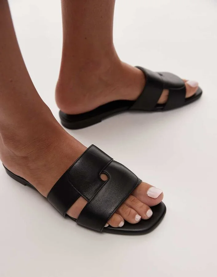 & Other Stories real leather flat square block sandals in black - Image 2