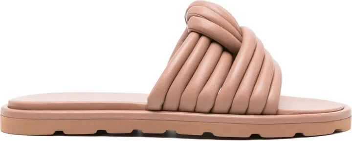 neutrals