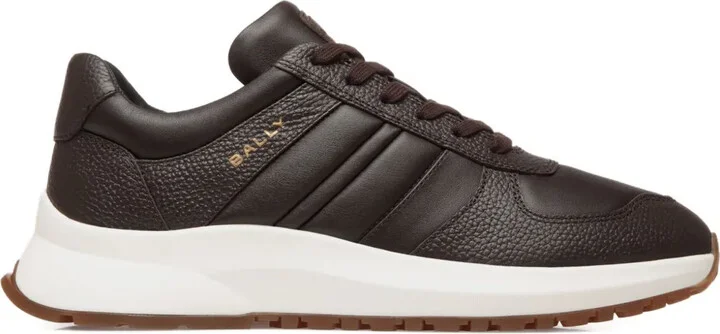 Outline sneakers