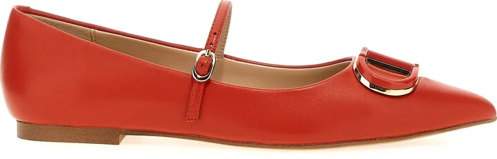 Oval T Flat Shoes