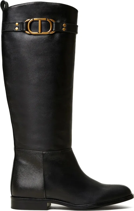 Oval T leather boots