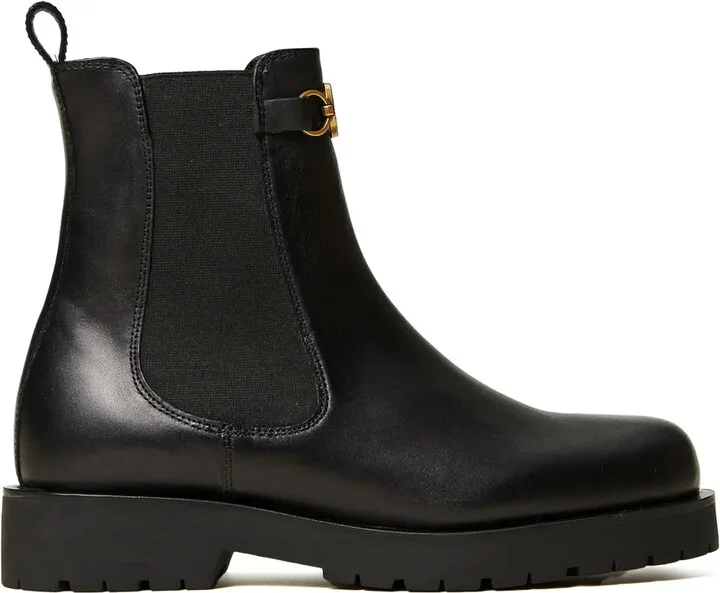Oval T leather Chelsea boots