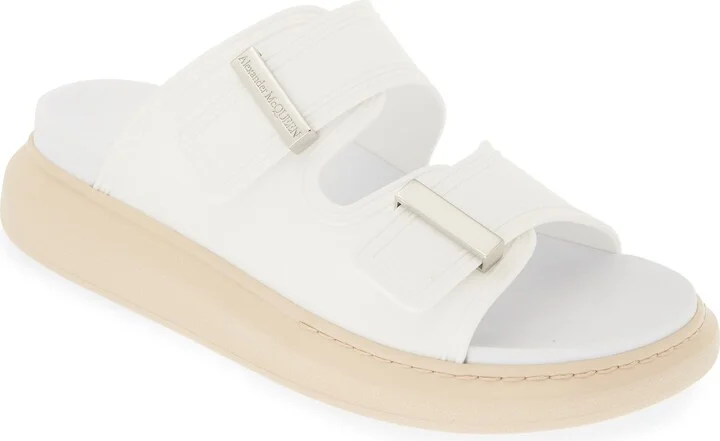 Oversize Slide Sandal