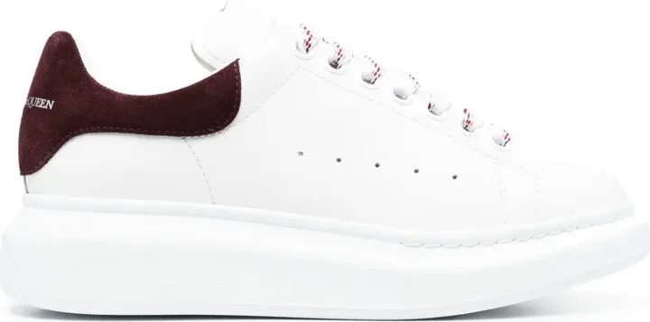 Oversize sole sneakers