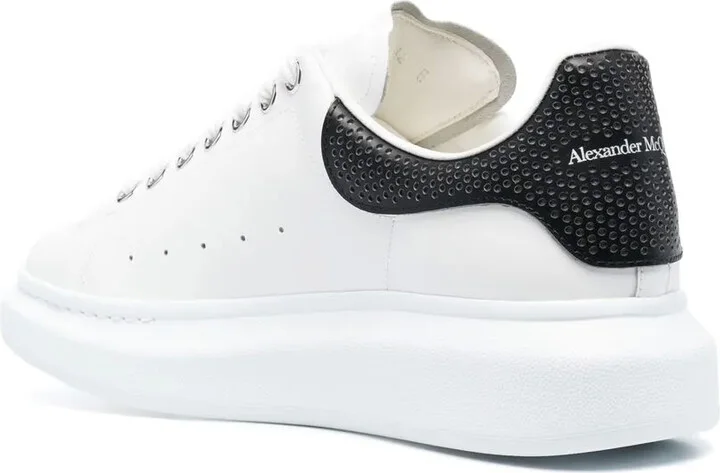 Oversized low-top leather sneakers - Image 3