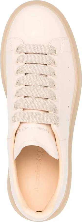 Oversized low-top sneakers - Image 4