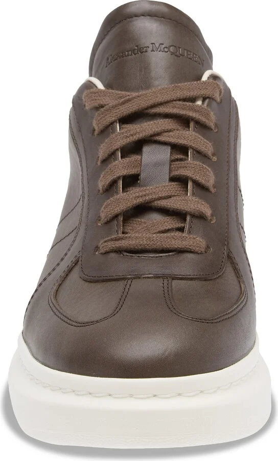 Oversized Retro Sneaker - Image 4