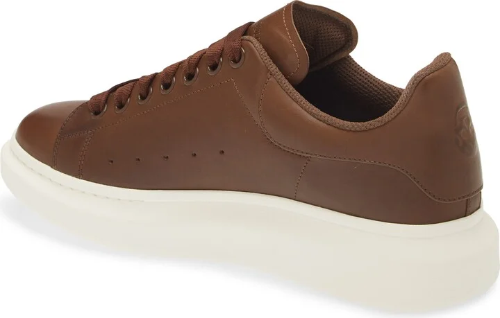 Oversized Sneaker - Image 2