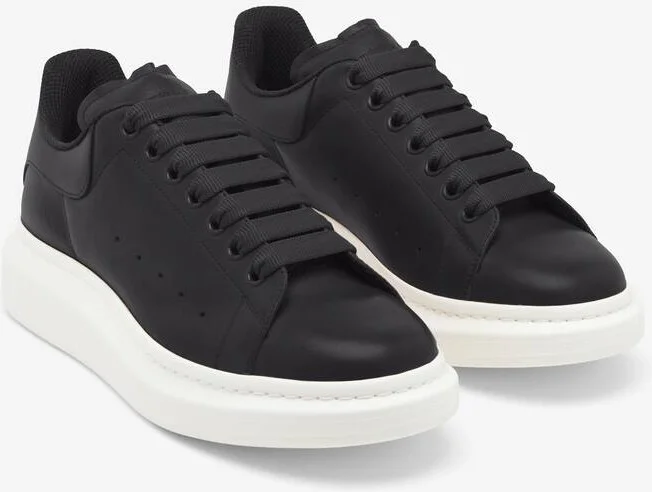 Oversized Sneaker - Image 3