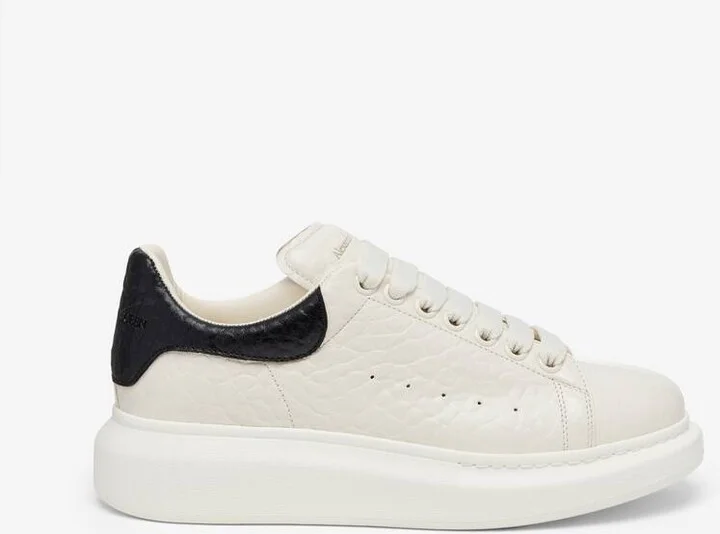 Oversized Sneaker - Image 2