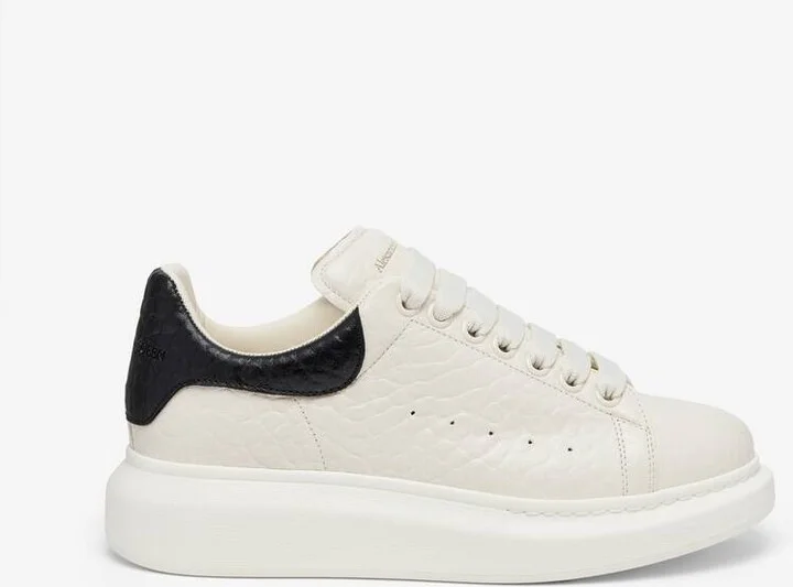 Oversized Sneaker - Image 2