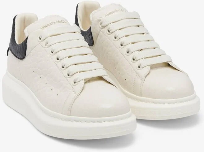 Oversized Sneaker - Image 3