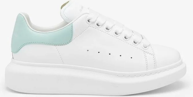 Oversized Sneaker - Image 2