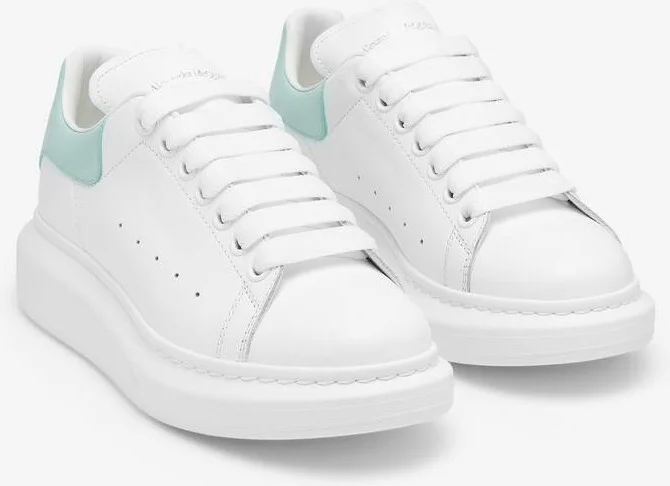 Oversized Sneaker - Image 4