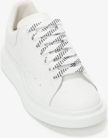 Oversized Sneaker - Image 3