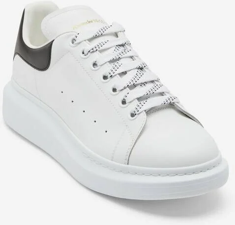 Oversized Sneaker - Image 3