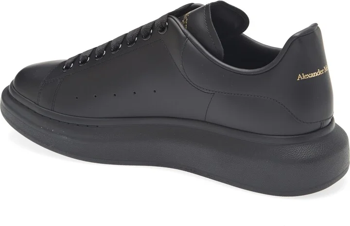 Oversized Sneaker - Image 2