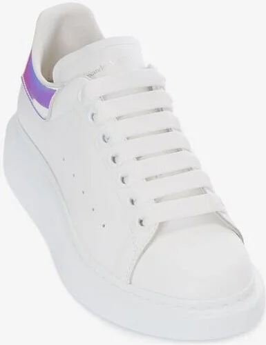 Oversized Sneaker - Image 3