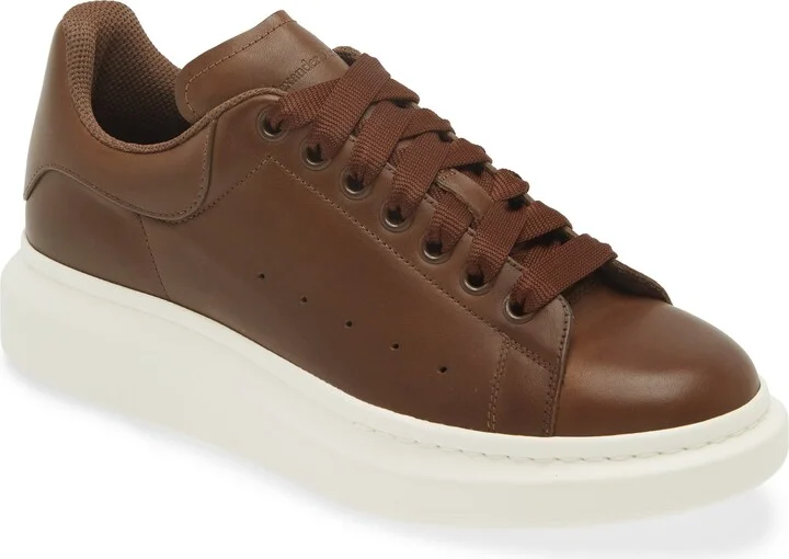 Oversized Sneaker
