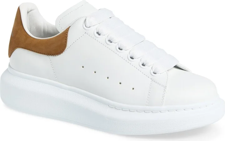 Oversized Sneaker