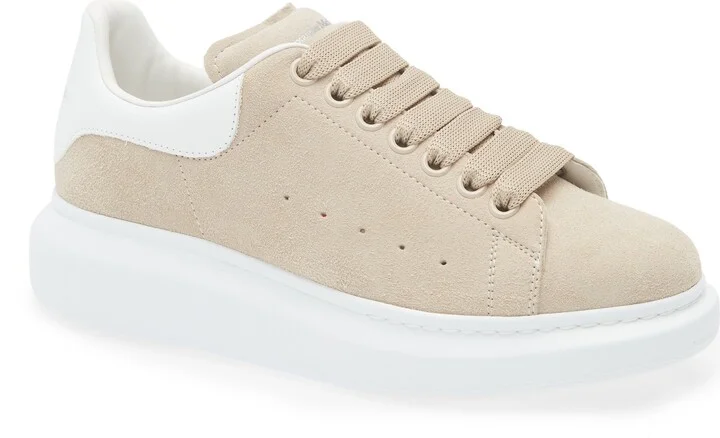 Oversized Sneaker