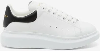 Oversized Sneaker