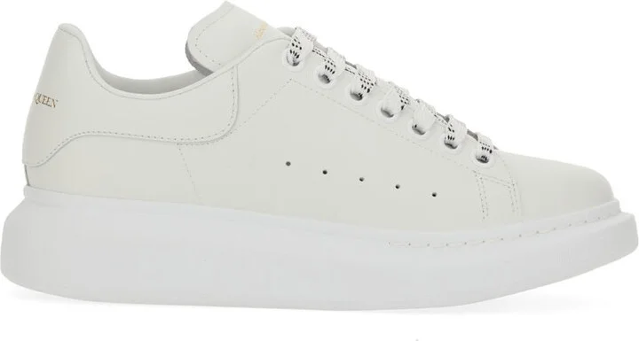 Oversized Sneaker